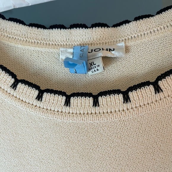 Sz XL Cream and Black St. John knit - Picture 2 of 3